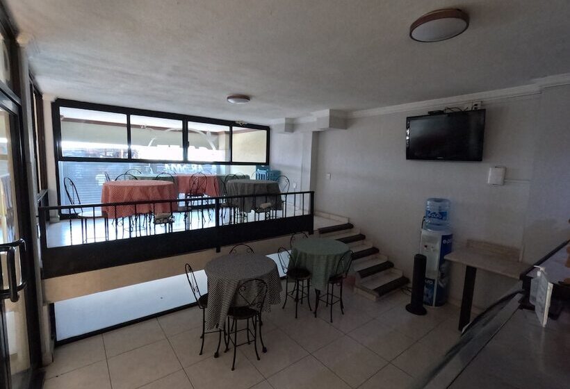 فندق Esmeralda S