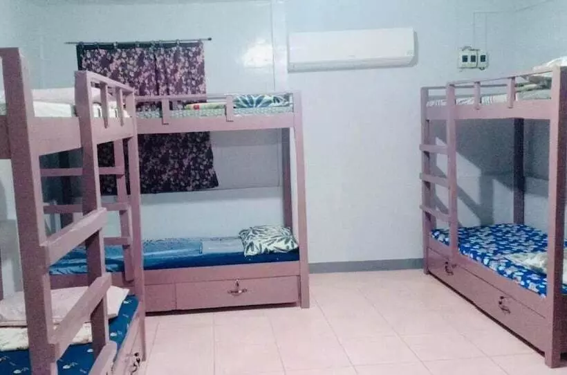 Hotelli Honeycomb Tourist Inn