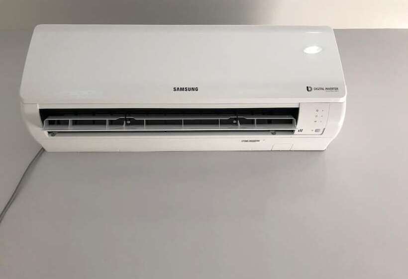 בית מלון כפרי Honeycomb Tourist Inn