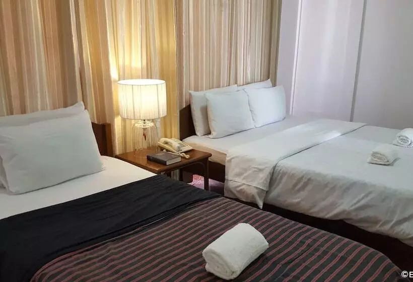 Hotelli Honeycomb Tourist Inn