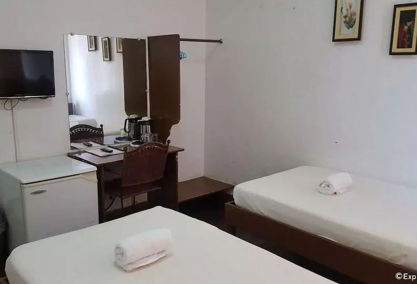 Hotelli Honeycomb Tourist Inn