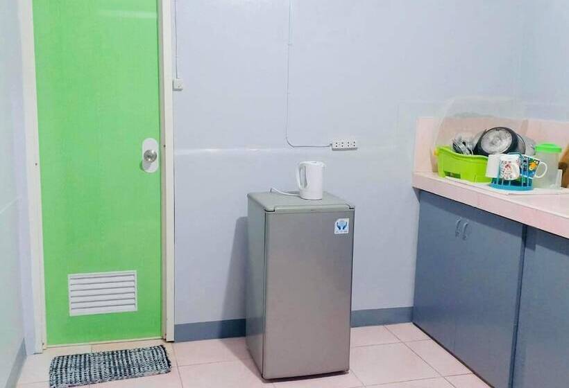 בית מלון כפרי Honeycomb Tourist Inn