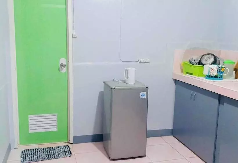 Hotelli Honeycomb Tourist Inn