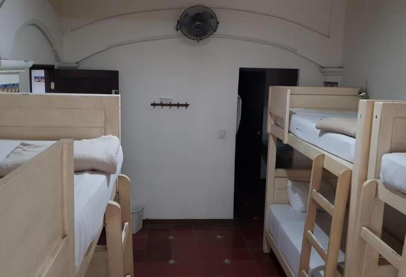 Отель Hostal De Las Américas