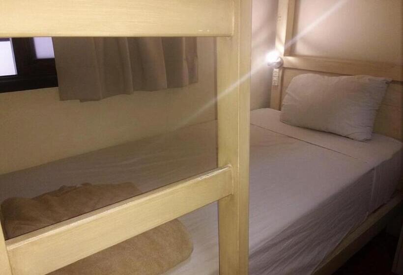 Отель Hostal De Las Américas