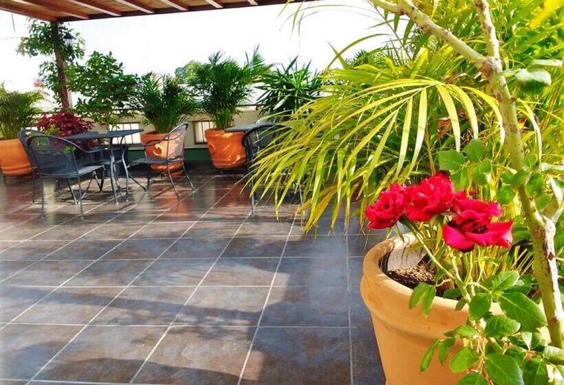 Отель Hostal De Las Américas