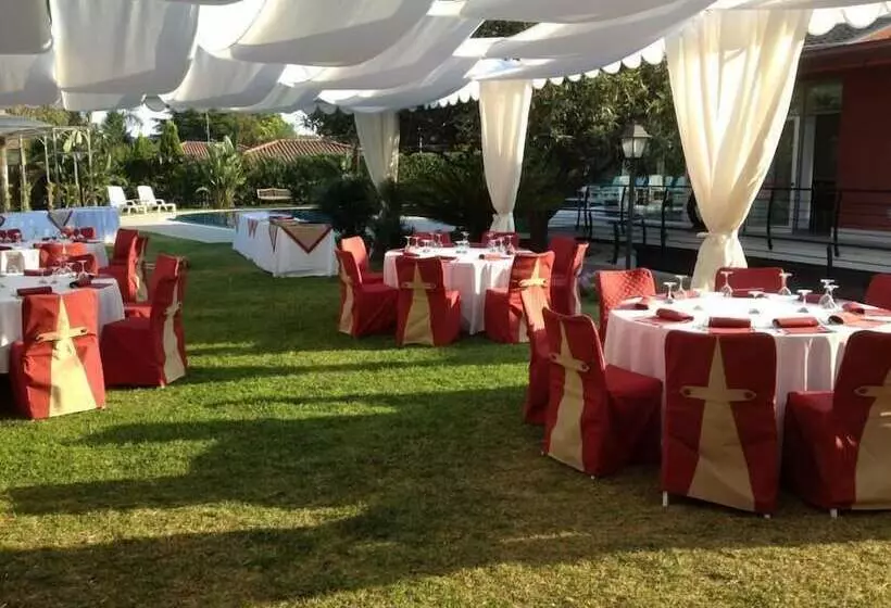 هتل I Rustici Resort