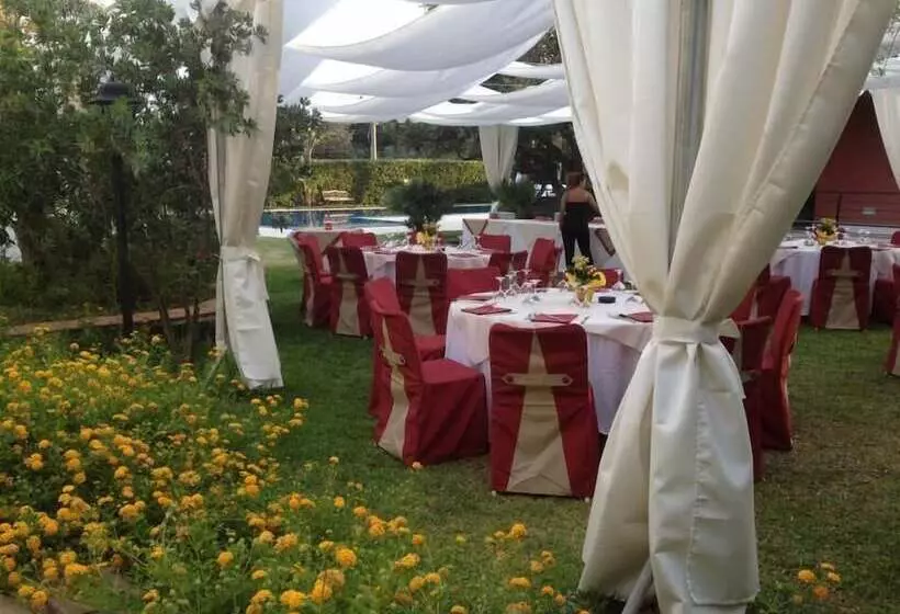 هتل I Rustici Resort