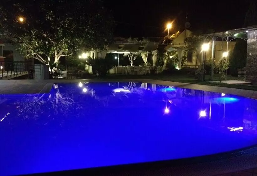 هتل I Rustici Resort