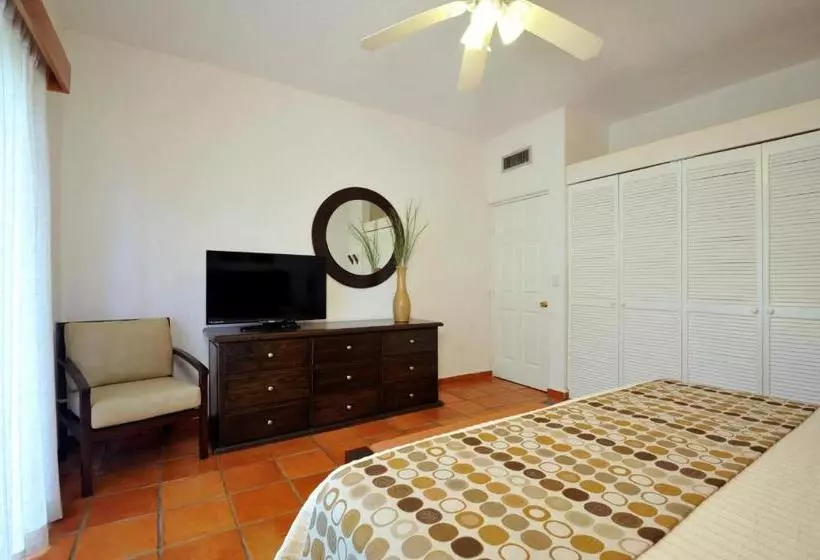 هتل Las Palmas Condominio