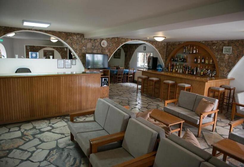 בית מלון כפרי Le Village