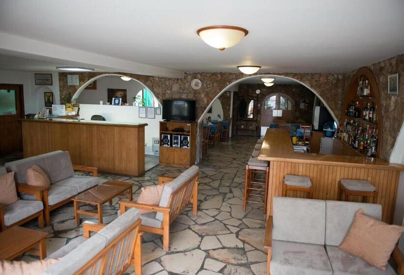 בית מלון כפרי Le Village