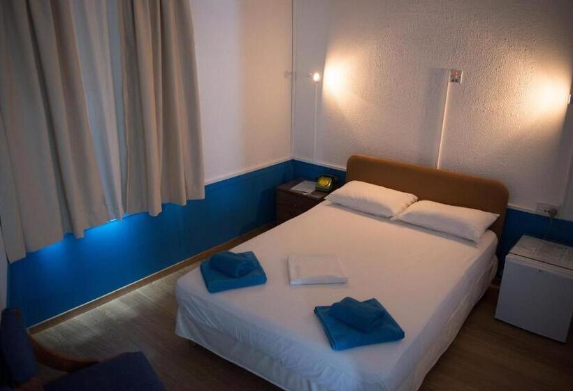 בית מלון כפרי Le Village