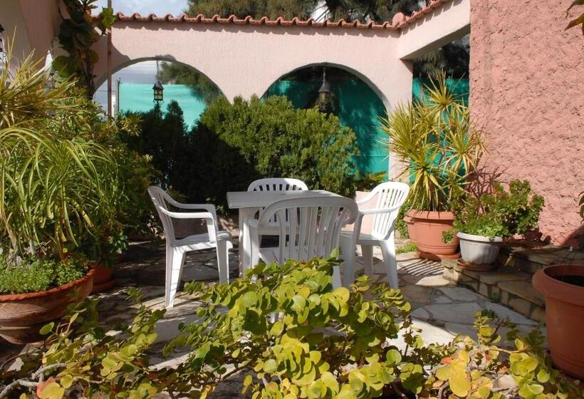 בית מלון כפרי Le Village