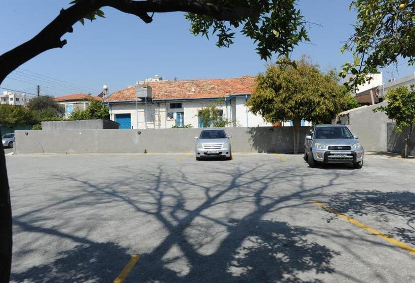 בית מלון כפרי Le Village