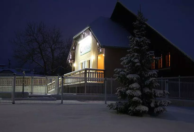 ホテル Les Clairmontelles