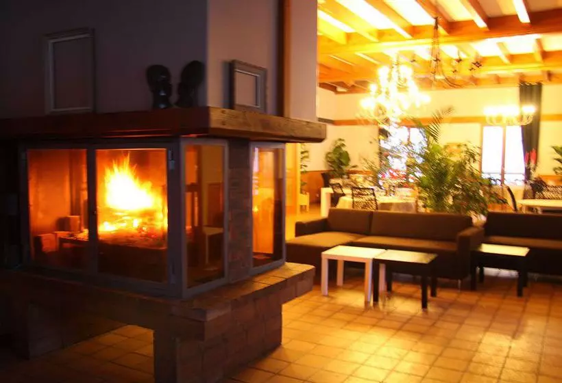 ホテル Les Clairmontelles