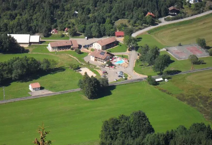 ホテル Les Clairmontelles