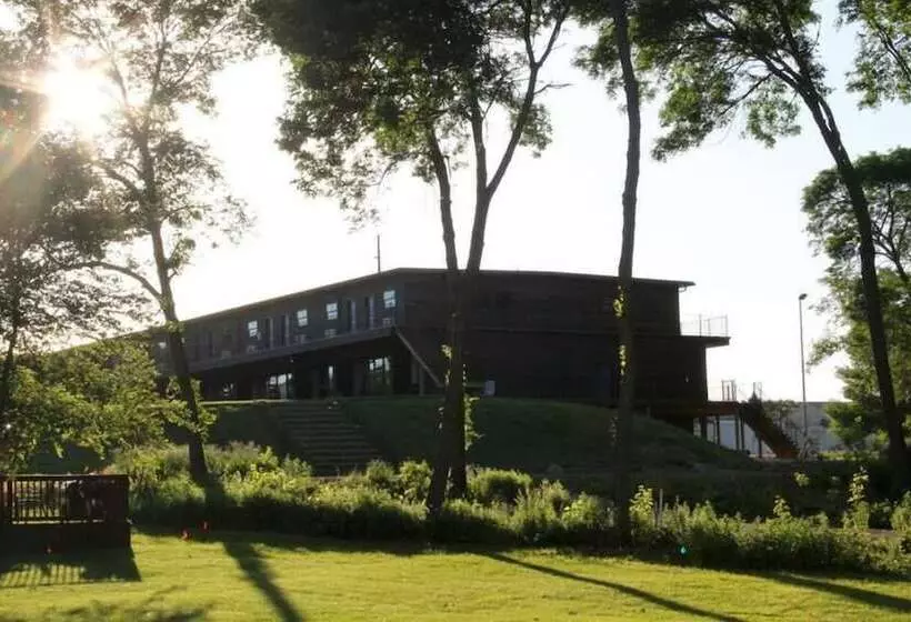 酒店 Okoboji Commons