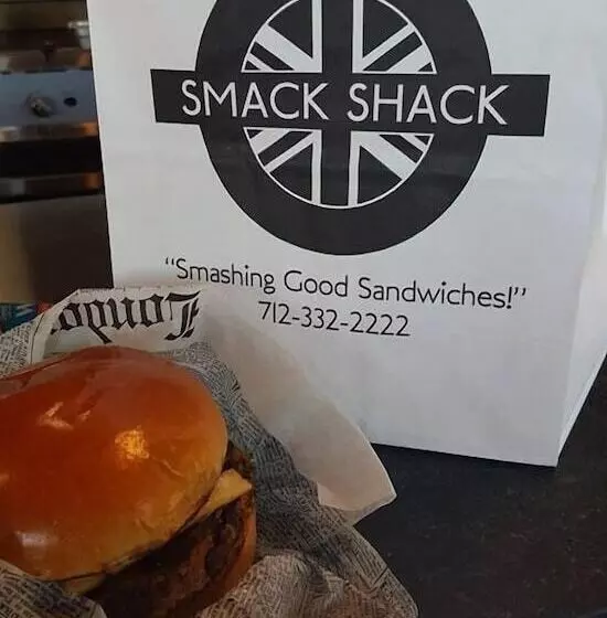 酒店 Okoboji Commons