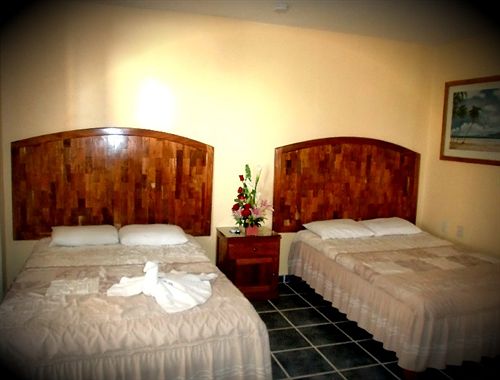 Отель Plaza Del Sol