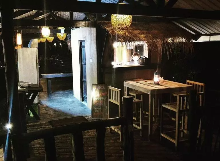 Hotel Sinharaja Forest Edge