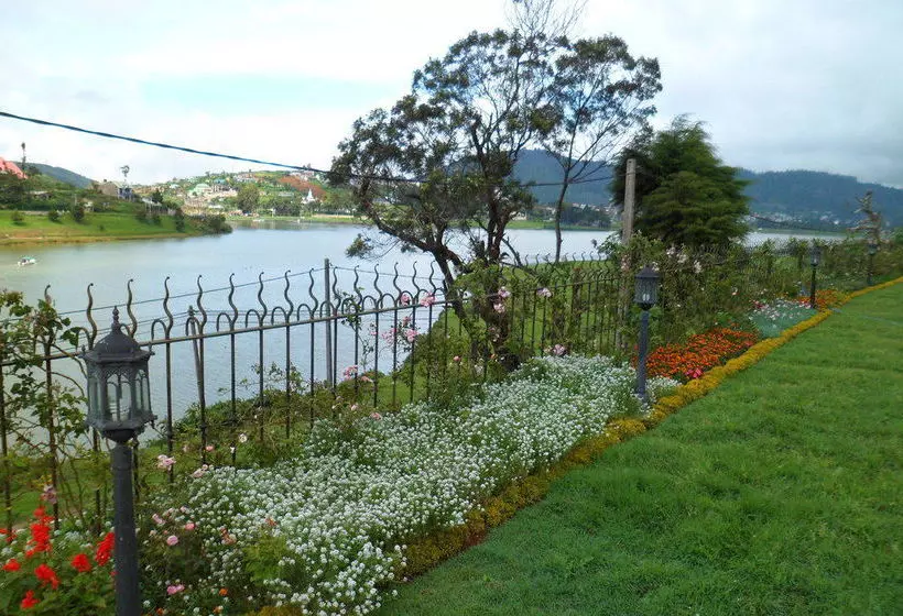 هتل Tea Plant Nuwara Eliya