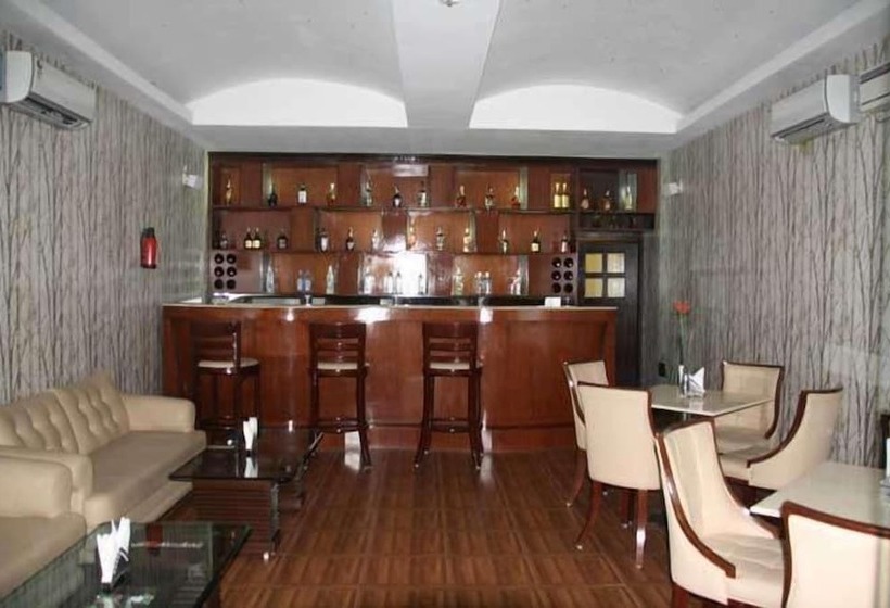 בית מלון כפרי United 21 Grassland