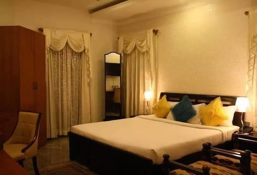 בית מלון כפרי United 21 Grassland