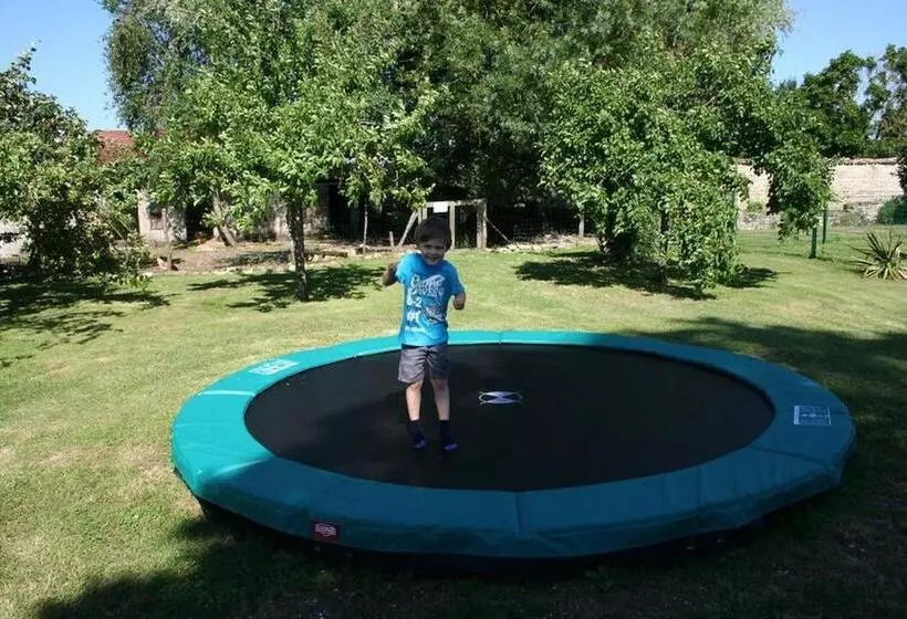 펜션 Domaine De Chantageasse