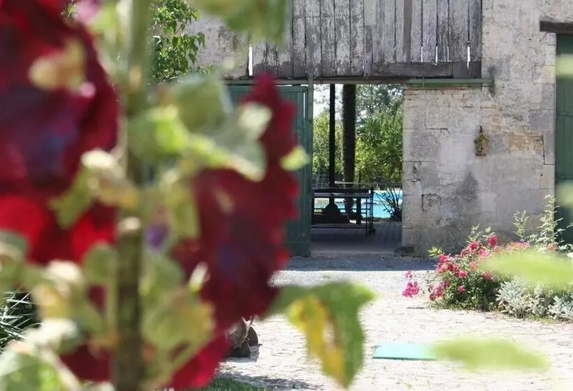 펜션 Domaine De Chantageasse