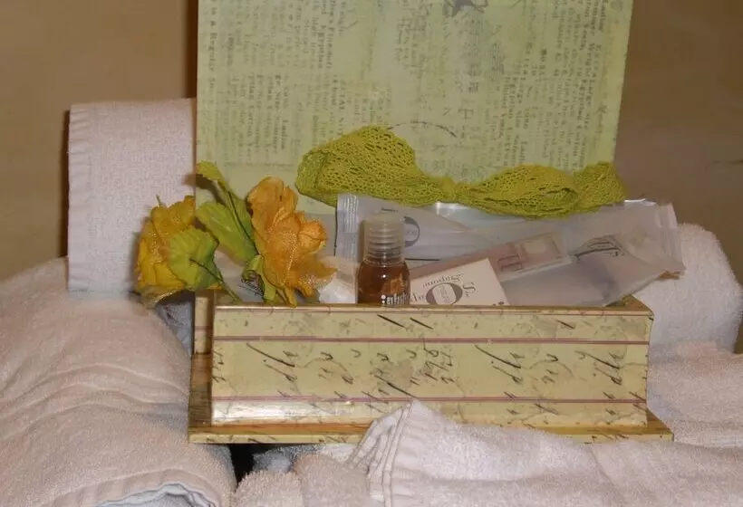 هتل Albergo Ristorante Del Cacciatore