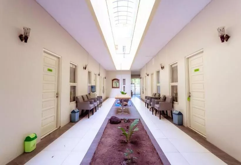هتل Ardhya Guesthouse Syariah By Ecommerceloka