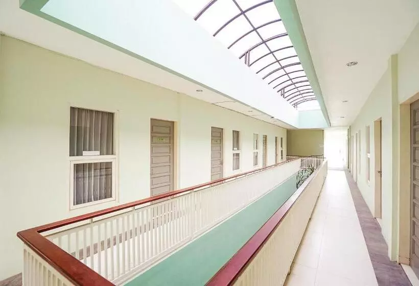 هتل Ardhya Guesthouse Syariah By Ecommerceloka