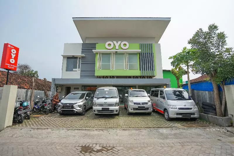 هتل Ardhya Guesthouse Syariah By Ecommerceloka
