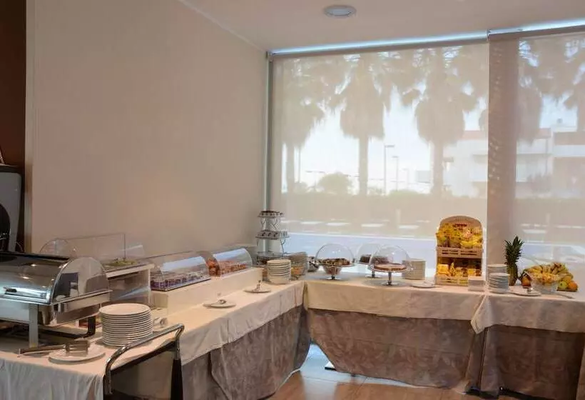 Отель Kiara Residence