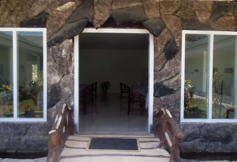 בית מלון כפרי Komodo Boutique