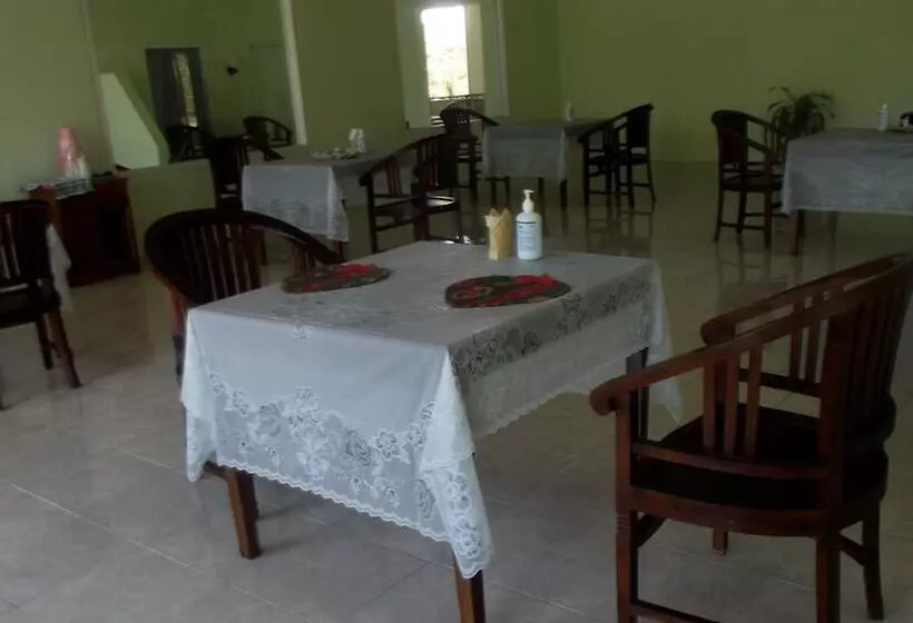 בית מלון כפרי Komodo Boutique