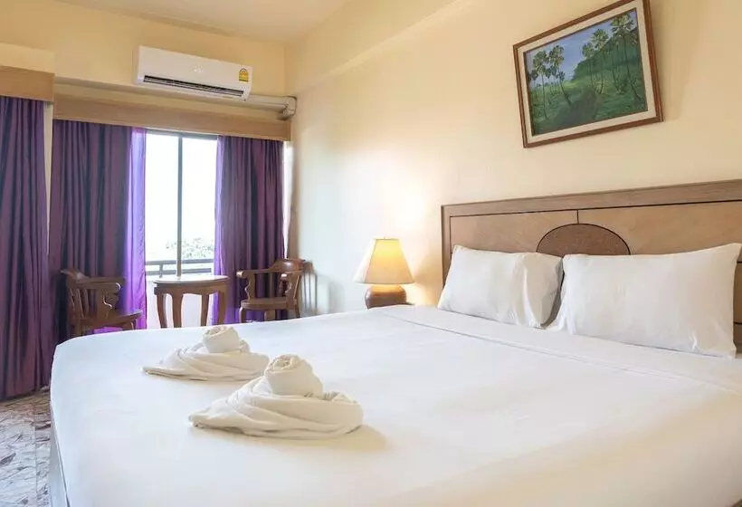 ホテル Nonthaburi Palace
