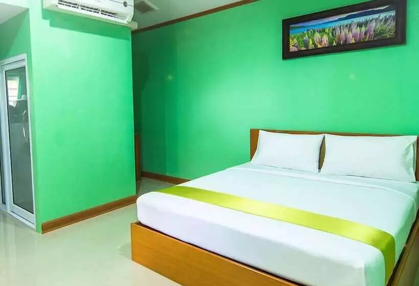 هتل Phutara Resort Ranong