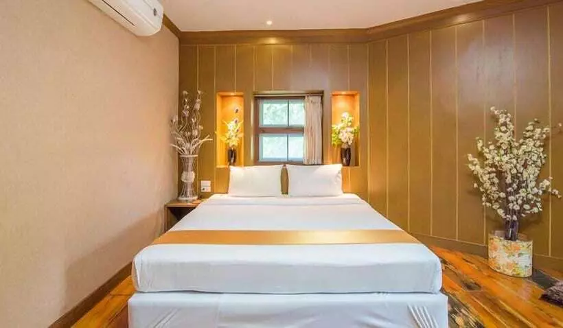 هتل Phutara Resort Ranong