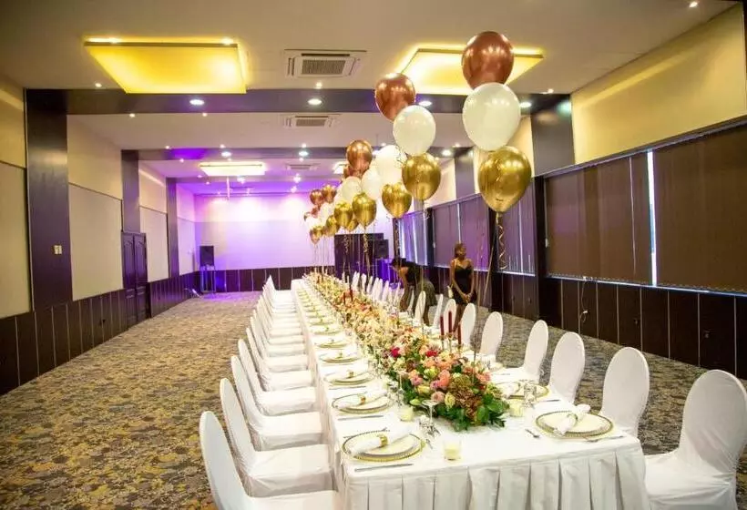 Отель Royal Kinshasa