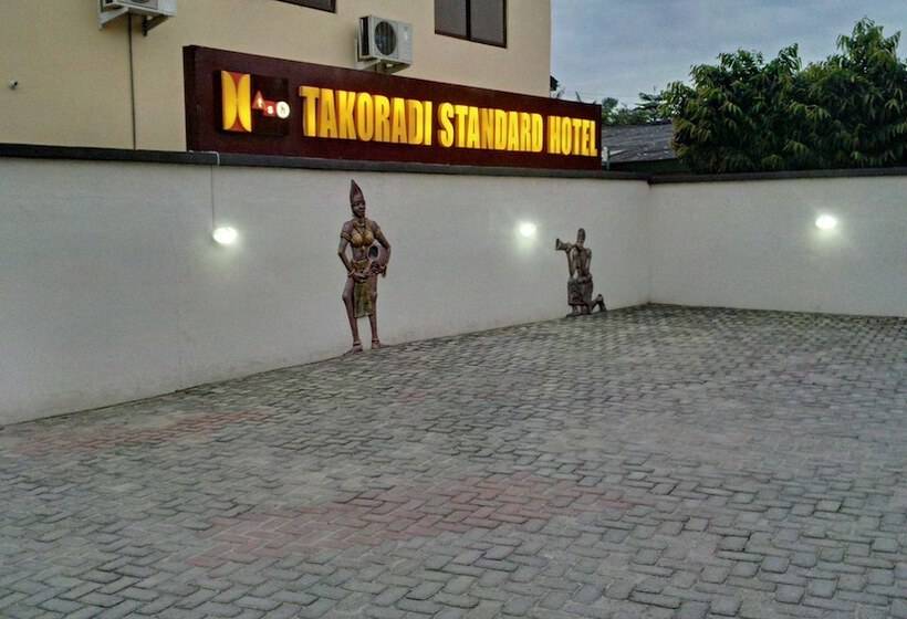 בית מלון כפרי Takoradi Standard