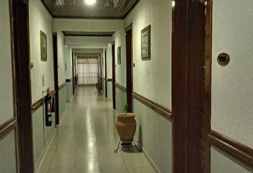 Hotelli Takoradi Standard