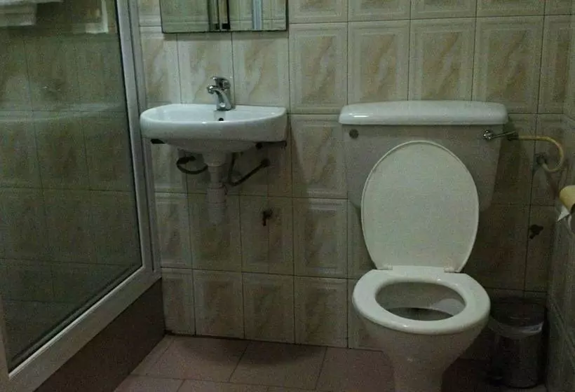 Hotelli Takoradi Standard