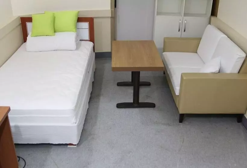 Pensão 41st Guest House