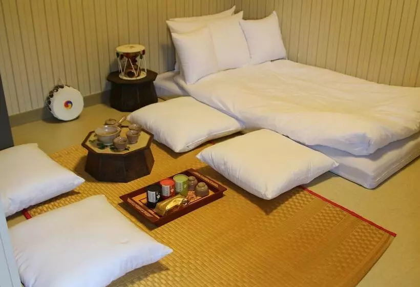 Pensão 41st Guest House