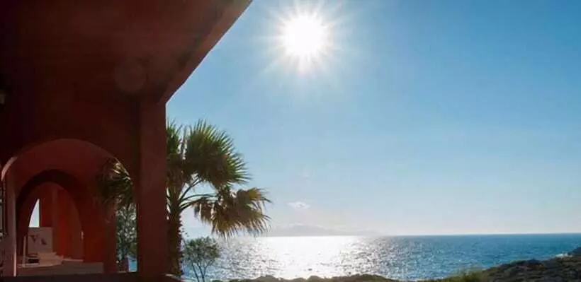 Georgia Vicky Studios & Apartments