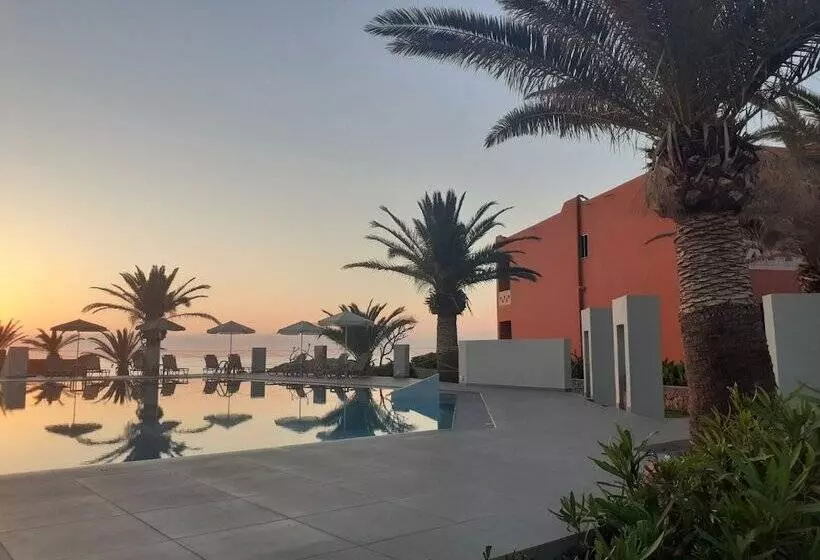 Georgia Vicky Studios & Apartments