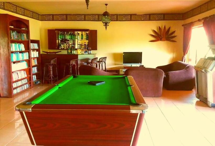 호텔 Asian Jewel Boutique